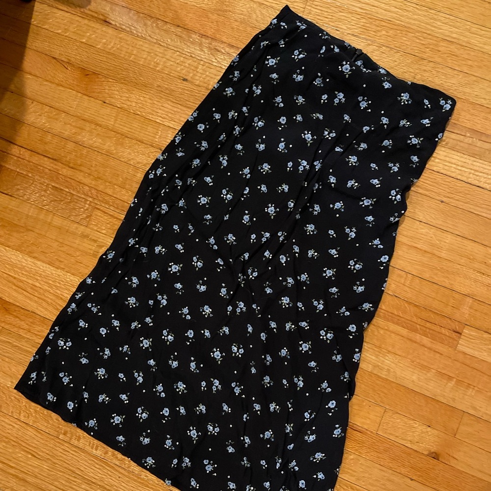 Brandy Melville floral skirt